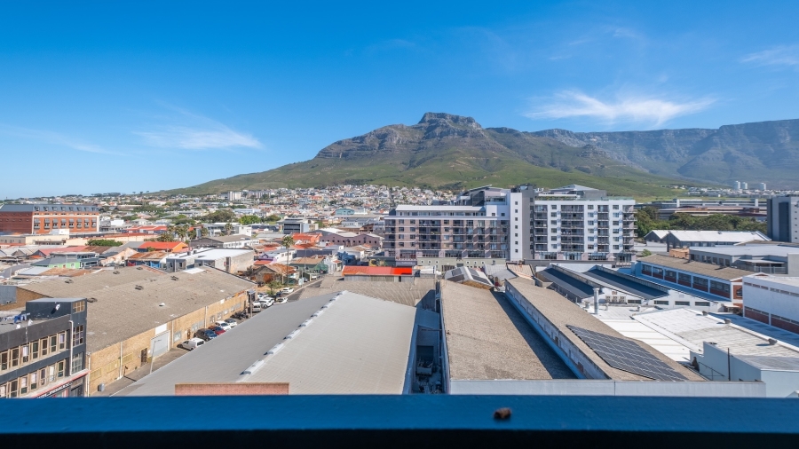 2 Bedroom Property for Sale in Woodstock Western Cape